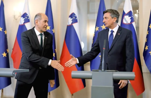 Janez Janša (levo) se je Borutu Pahorju včeraj zahvalil za zaupanje 
in optimizem.  