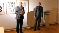 Razstavo Košček Istre sta v celjski v Kvartirni hiši odprla  Matija 
Golner (levo), predsednik Turističnega in kulturnega društva Celje, 
in Dejan Mehmedovič iz izolskega Društva likovnih umetnikov 
Insula.  