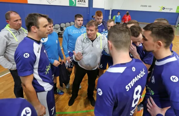 Izolski rokometaši bodo drevi proti Mariboru odigrali pomembno 
tekmo za obstanek v prvi ligi.