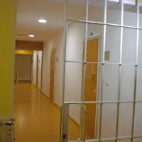 Za zapahi koprskega zapora naj bi imeli premalo gibanja in 
premajhne porcije hrane. 