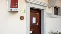 Obiskovalci Štanjela že od novega leta naletijo na zaprta vrata 
informacijskega centra.