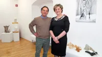 Predstavitveni večer kulturnega ustvarjanja Vojskarjev - Bliskarjev sta ključno zaznamovala 
vsestranska kulturna ustvarjalka Irena Hvala in ljubiteljski kipar Toni Misson. 