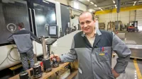 Jernej Pavlin, direktor podjetja Oro Met iz Neverk, zdaj opozarja,  
da stigmatiziranje obolelih zaradi novega  koronavirusa ni primerno. Doleti namreč lahko vsakogar.    