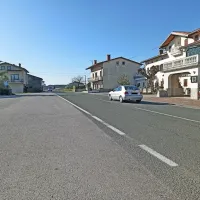 V  Potočah kljub tragični prometni nesreči še vedno nimajo 
prehoda za pešce.