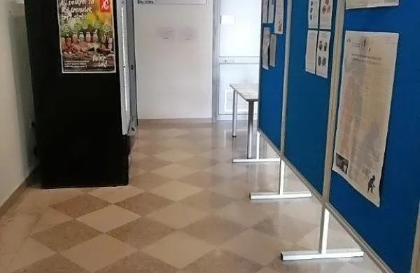 Varnostni koridor do vstopa v dežurno ginekološko ambulanto v 
dispanzerju za žene