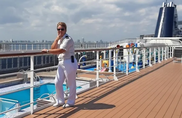 Sprehod po prazni križarki Armonia ni prav nič prijeten, pravi Milly 
Pirc. 