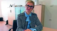 Kristina Zadel Škrabolje, direktorica CSD Primorsko-Notranjska: 

“S  starši otrok, ki so bili v dnevnih centrih ali smo jih zaradi 
različnih težav obravnavali že prej, še vedno vzdržujemo telefonski stik, a to ni isto kot neposredni stik s samim otrokom.”