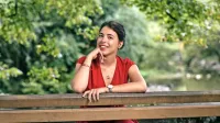 Anuša Kodelja te krizne čase preživlja z ljudmi, ki jo vedno znova 
opomnijo, kaj v življenju res šteje.