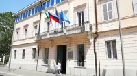 V koprski občini so birokratske postopke prilagodili izrednim 
razmeram. 