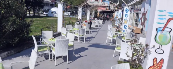 Bomo drugačni, ko se bodo lokali znova napolnili in se bo življenje 
vrnilo v ustaljene tirnice?