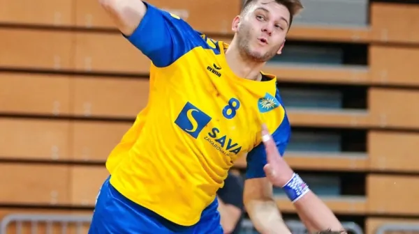 Aleks Vlah (v dresu nekdanjega kluba)