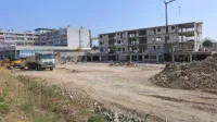 Delo na gradbišču bodoče soseske Ewol Residence kljub izrednim 
razmeram ni zastalo. 