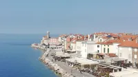 V ekipi, ki je sestavila kandidaturo Pirana za Evropsko prestolnico 
kulture, menijo, da lahko EPK kot razvojni projekt vpliva tudi na 
višjo ekonomsko rast v sektorju turizma. 