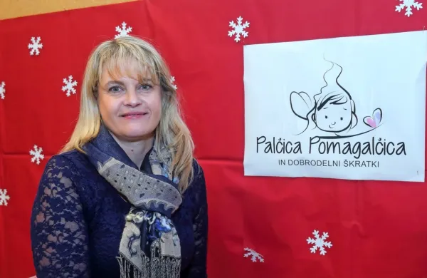 Larisa Štoka, ki s svojimi škratki pomaga bolnim otrokom, ne 
pozablja niti na številne slovenske družine, ki se v tem obdobju 
soočajo s še večjo stisko kot sicer.