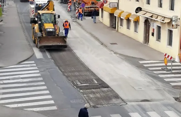 Jutri asfalt brez lukenj