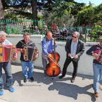 Harmonikarji razveselili stanovalce izolskega doma upokojencev
