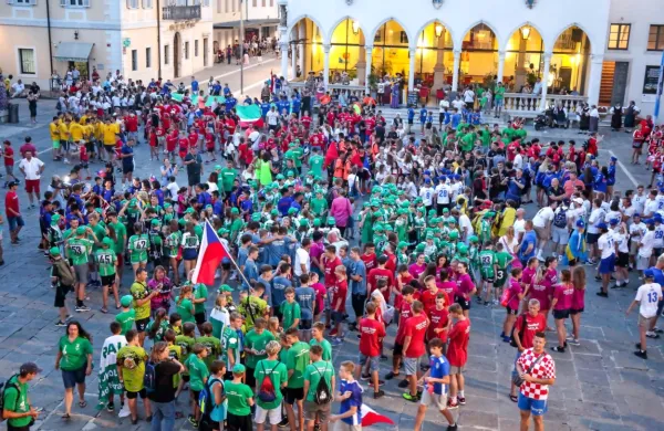 Tako je bilo lani na koprskem Titovem trgu ob otvoritvi Eurofesta.