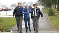 



Šved Alexander B. (v sredini) se bo v sodno dvorano novogoriškega okrožnega sodišča vrnil konec maja.