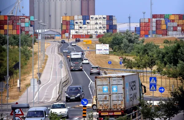 Tretji vhod  v Luko bo na koncu bertoške vpadnice, dostop bo 
neposredno z bertoškega krožišča. 