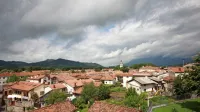   Občina Vipava ima odprte razpise za  ugodna posojila s subvencionirano obrestno mero za vlaganja v stanovanjske objekte, 
kmetijstvo in v proizvodne ter storitvene zmogljivosti.