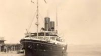 Parnik Ausonia v tržaškem pristanišču leta 1933.