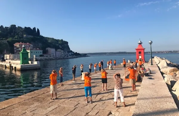 Utrinek iz enega od preteklih razgibavanj v Piranu