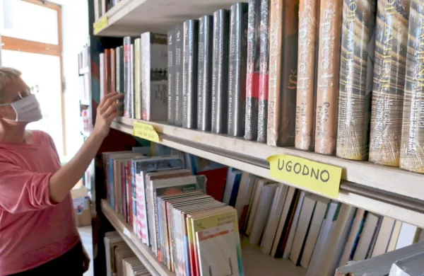  Konec tedna bo Sejem na zraku ponujal knjige, naprodaj s popustom – tudi novitete. 