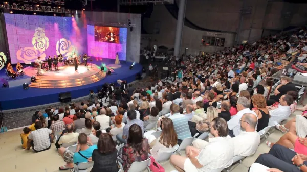Festival morja in sonca bo, če bo dobil zeleno luč piranske občine 
in RTV Slovenija, doživel jubilejno, 40. izvedbo. 