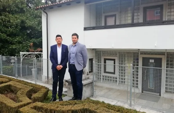 Nova solastnika KSP Sežana Marko in Andrej Prunk sta odločila,  da 
se lanski dobiček ne izplača v dividendah, ampak vloži v rast 
podjetja.  