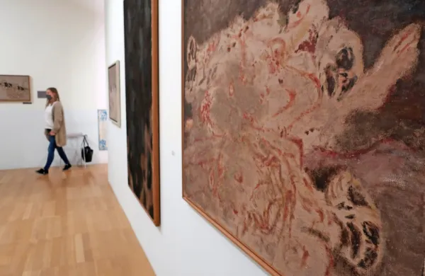   V Moderni galeriji  je  do 5. julija na ogled 41  risb, ki jih je Zoran Mušič narisal v  koncentracijskem 
taborišču Dachau, ob njih pa še izbor iz cikla Nismo poslednji iz sedemdesetih let.