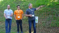 Tomaž Volk (z desne), Aleš Sedmak in Tomaž Berce so predstavili primere dobre prakse varovanja čred pred zvermi. 