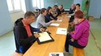 Srečanja na Misličah se je udeležilo 14 predstavnikov vasi in krajevnih skupnosti iz Brkinov. 