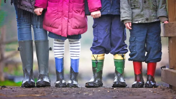 Otroci so ranljivi, sedanja zakonodaja pa jih, ko se kot žrtve ali 
priče znajdejo v kazenskih postopkih, ne ščiti dovolj.