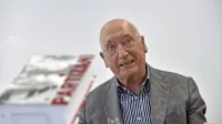 Jože Pirjevec se je  v novi knjigi z naslovom Partizani   posvetil notranji dinamiki med partizani, njihovi intelektualni širini, 
pa tudi    dramatičnosti dogajanja -   začelo se je   kot  pluralno gibanje,   končalo pa kot monolit. 