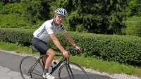 Simon Demšar je  kolesarski popotnik in avtor družinskega kolesarskega vodnika.