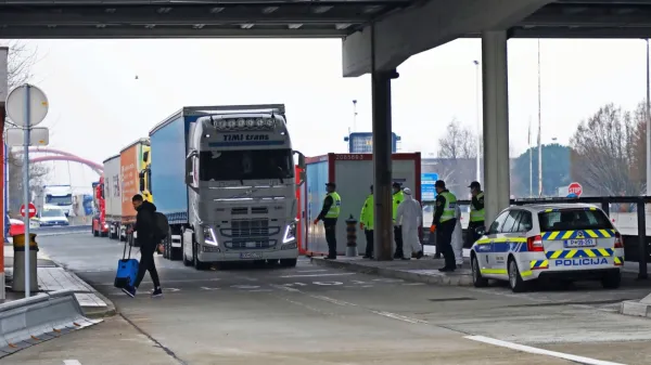 Mladi Rus je v četrtek v Vrtojbi zbežal v Slovenijo.