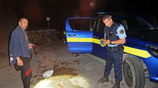 Intervencijo na Debelem rtiču so sklenili v soboto ob štirih 
zjutraj. 