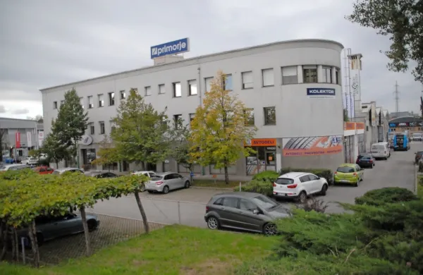 Med lani prodanimi nepremičninami je tudi upravna stavba 
nekdanjega Cestnega podjetja Gorica (danes Kolektor CPG) v 
Kromberku, ki jo je družba K.Tivoli kupila za 1,5 milijona evrov.