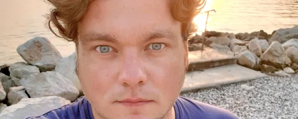 Tako ob morju kot v hribih Matjaža Derina prevzameta mir in 
tišina.