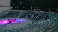 V amfiteatru ob Kosovelovem domu bo v juliju na ogled še nekaj 
predstav in filmov.