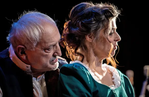 Oktobra bosta Nikla Petruška Panizon in  Vladimir Jurc nastopila v   
predstavi Artemisia Gentileschi, zgodbi o uspešni baročni slikarki. 