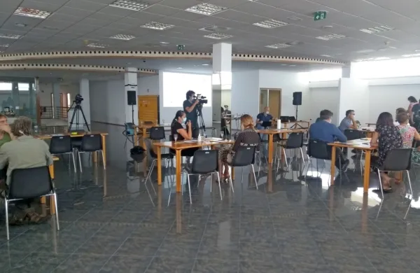 Glavni partnerji so z zainteresiranimi nevladniki, podjetniki in drugimi pretresali, kakšne vsebine potrebujejo in si želijo vzpostaviti.