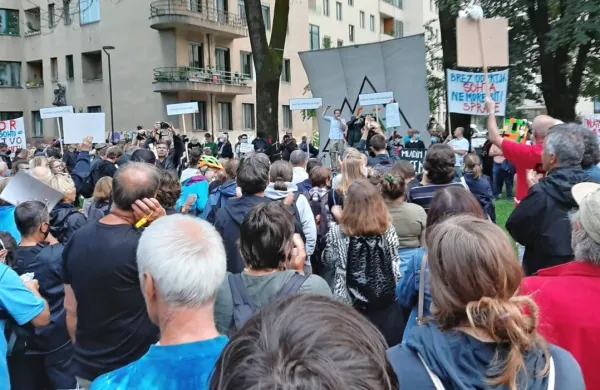 Protestni pohod so zaključili z ustanovitvijo ljudske skupščine