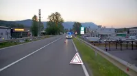 

Tragična prometna nesreča se je zgodila 22. avgusta leta 2018 ob 
5.30 na ravnem odseku Kromberške ceste v smeri proti Ajševici.