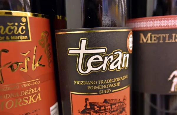 Čez poldrugi mesec bo znana sodba sodišča EU glede delegiranega 
akta o uporabi imena teran na Hrvaškem. 