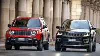 Renegade in compass sta dobila dodatno polnilno baterijo in 
elektromotor, kot taka pa se v Slovenijo pripeljeta proti koncu leta. 
A že od danes dalje zanju zbirajo naročila.