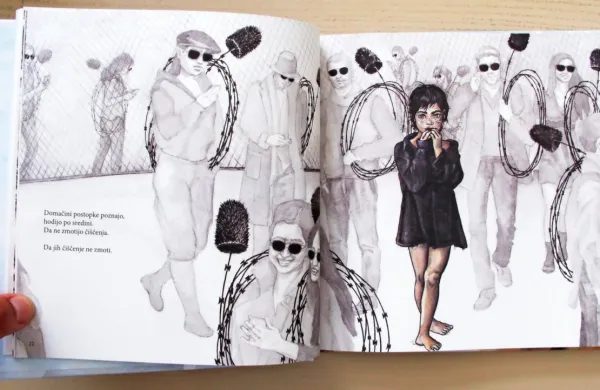  “Kjer sem zdaj, je vse belo in snažno,” piše  Adna. Čistilci, oviti z rezilno žico, ukrepajo, ko se pojavi nevarnost okužbe.  