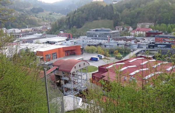 Korona kriza in že pred njo nižja naročila so idrijske enote 
Kolektorja soočile z neprimerljivo težjimi poslovnimi razmerami 
kot med globalno krizo pred desetletjem.