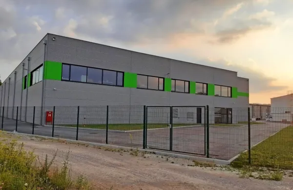 V podjetju Izoterm Plama so med zaposlenimi primeri potrjenih 
okužb.