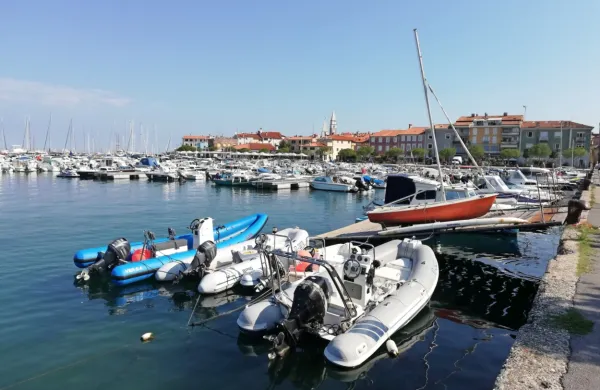 Izolsko občinsko pristanišče ne dopušča več širitev.  